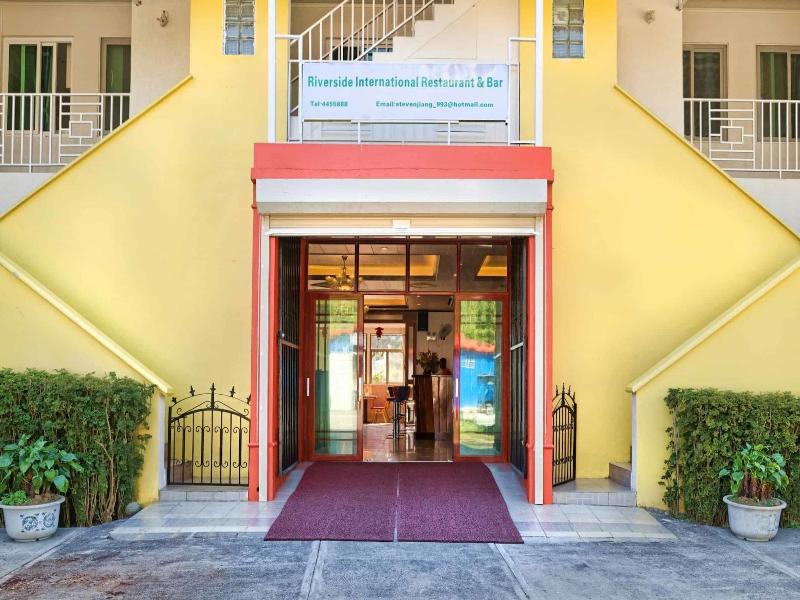 Riverside Hotel image