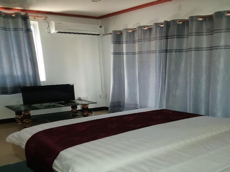 Riverside Hotel image
