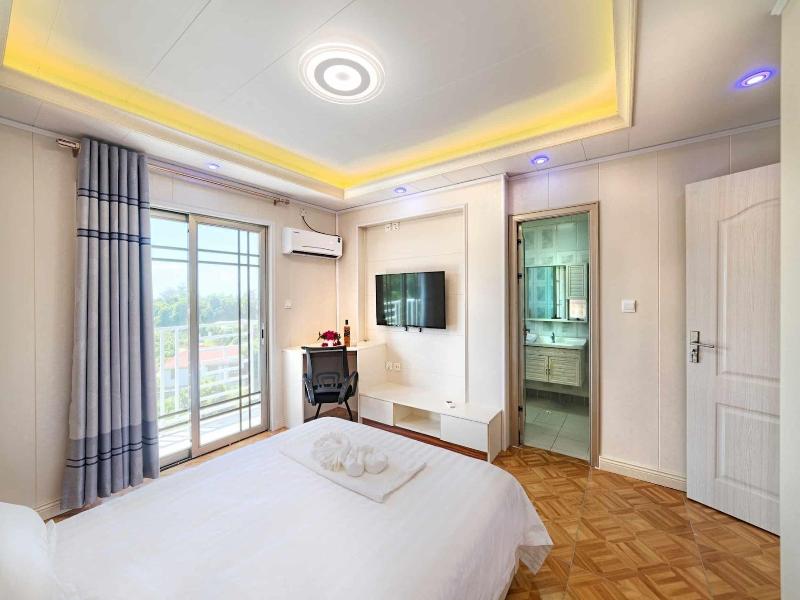 Riverside Hotel image