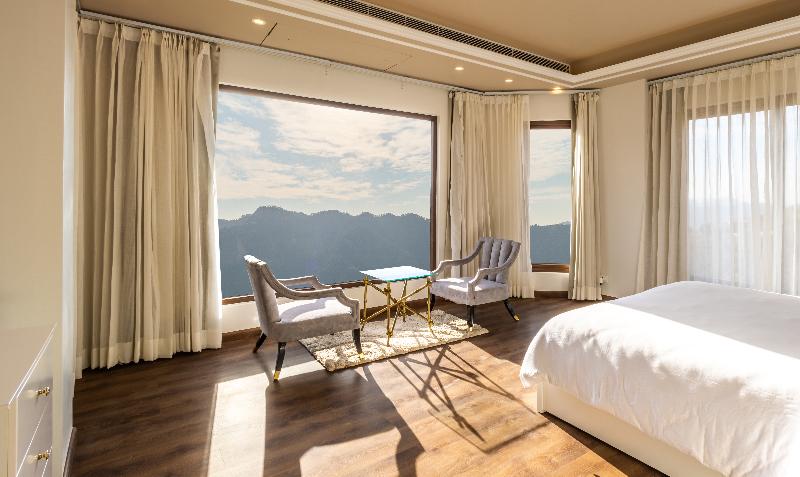 The Manor Luxury Service Apartments image