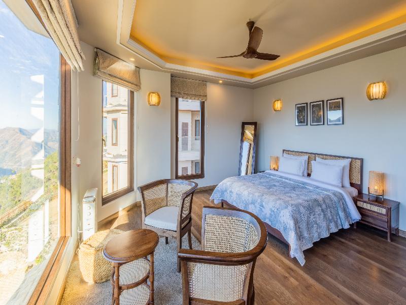 The Manor Luxury Service Apartments image