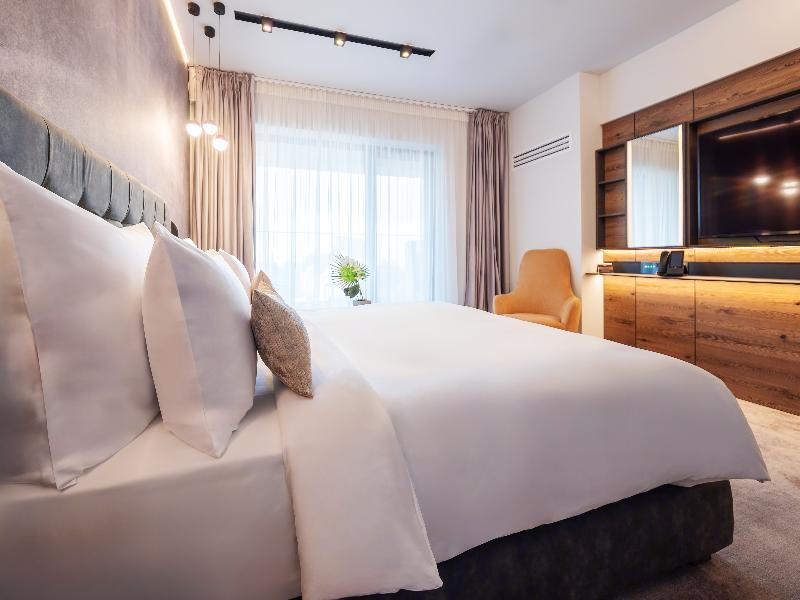 Hotel Simona Halep image