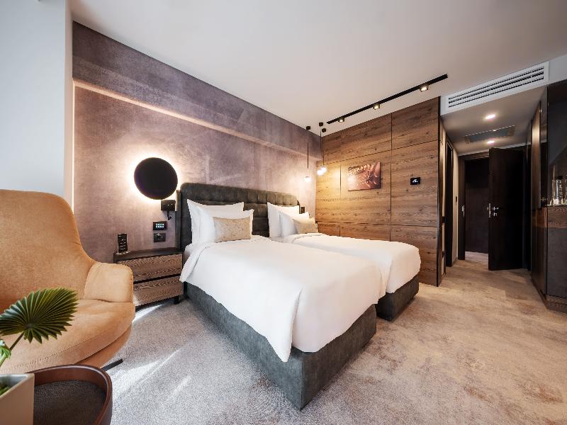 Hotel Simona Halep image