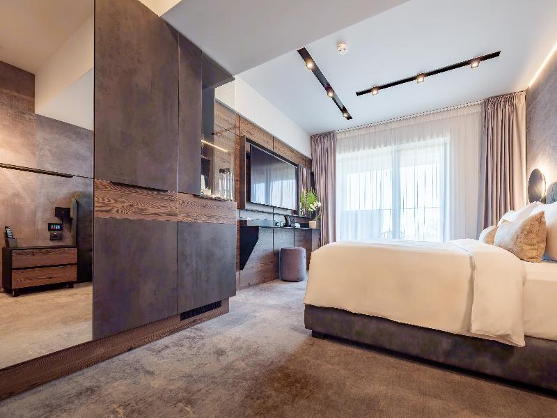 Hotel Simona Halep image