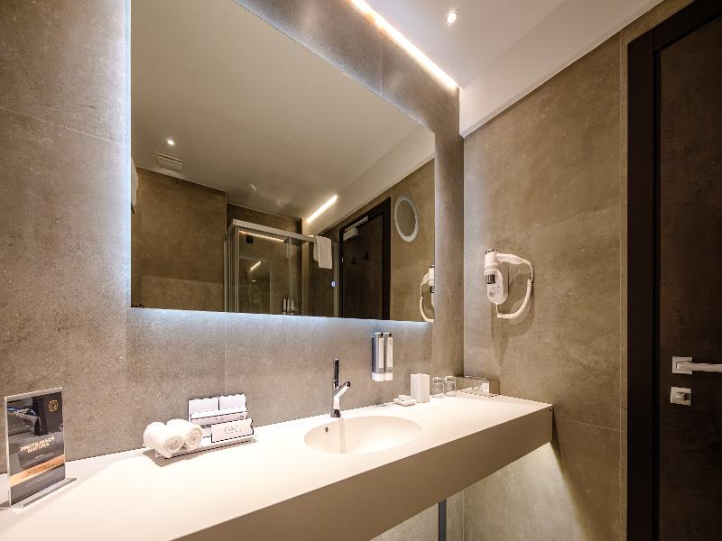 Hotel Simona Halep image