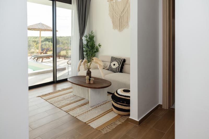 Flamingo View Suites & Villas image