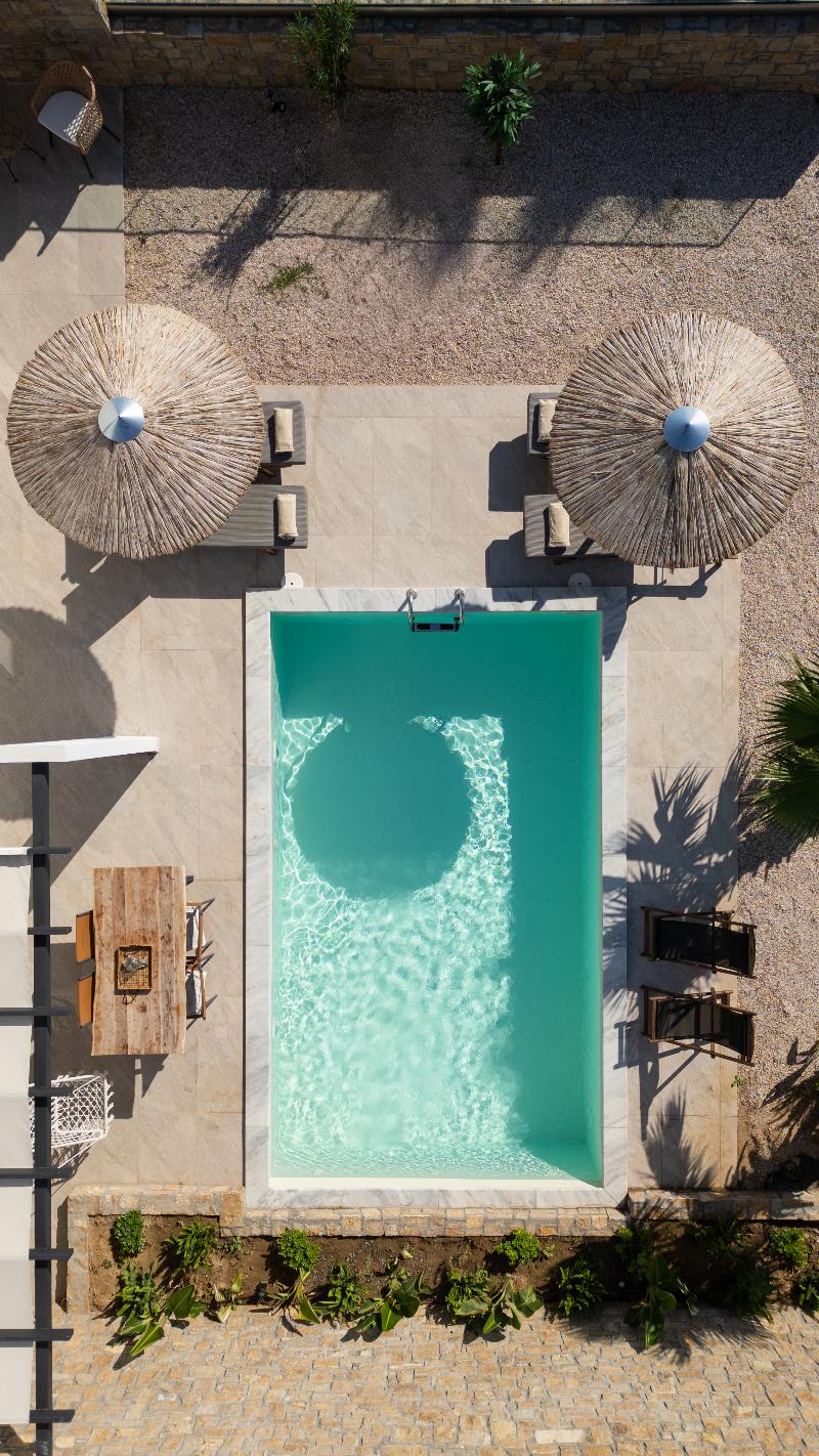 Flamingo View Suites & Villas image