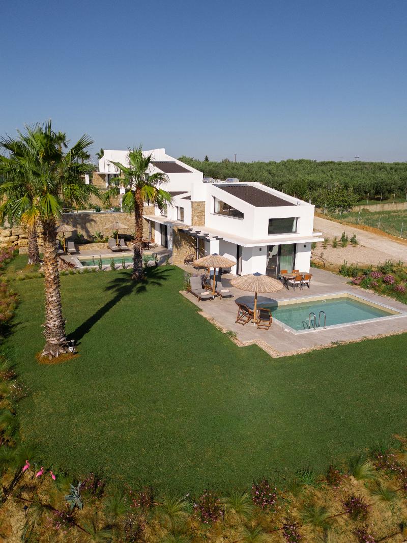 Flamingo View Suites & Villas image