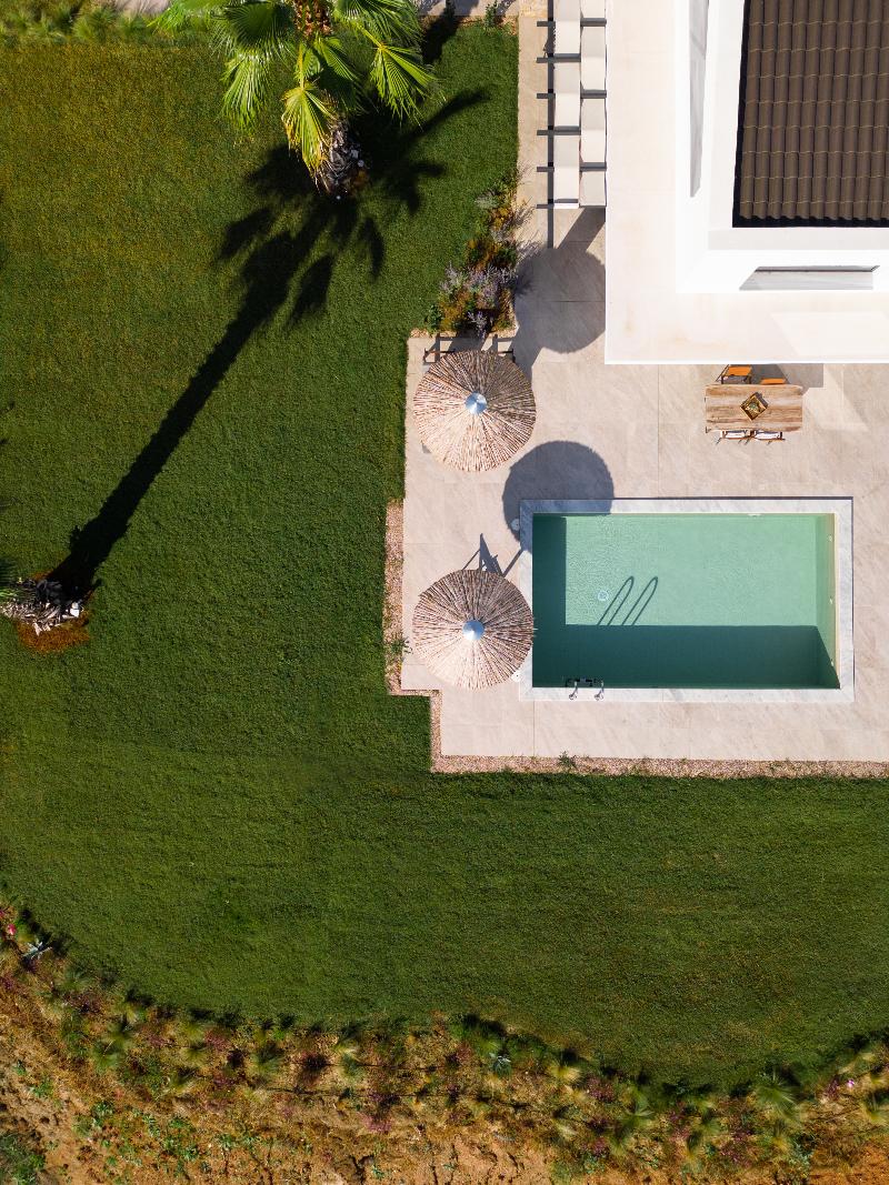 Flamingo View Suites & Villas image