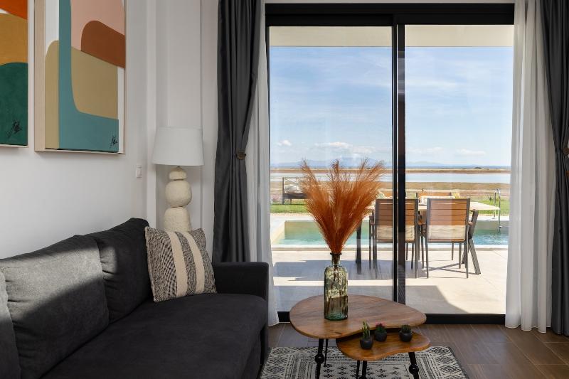 Flamingo View Suites & Villas image