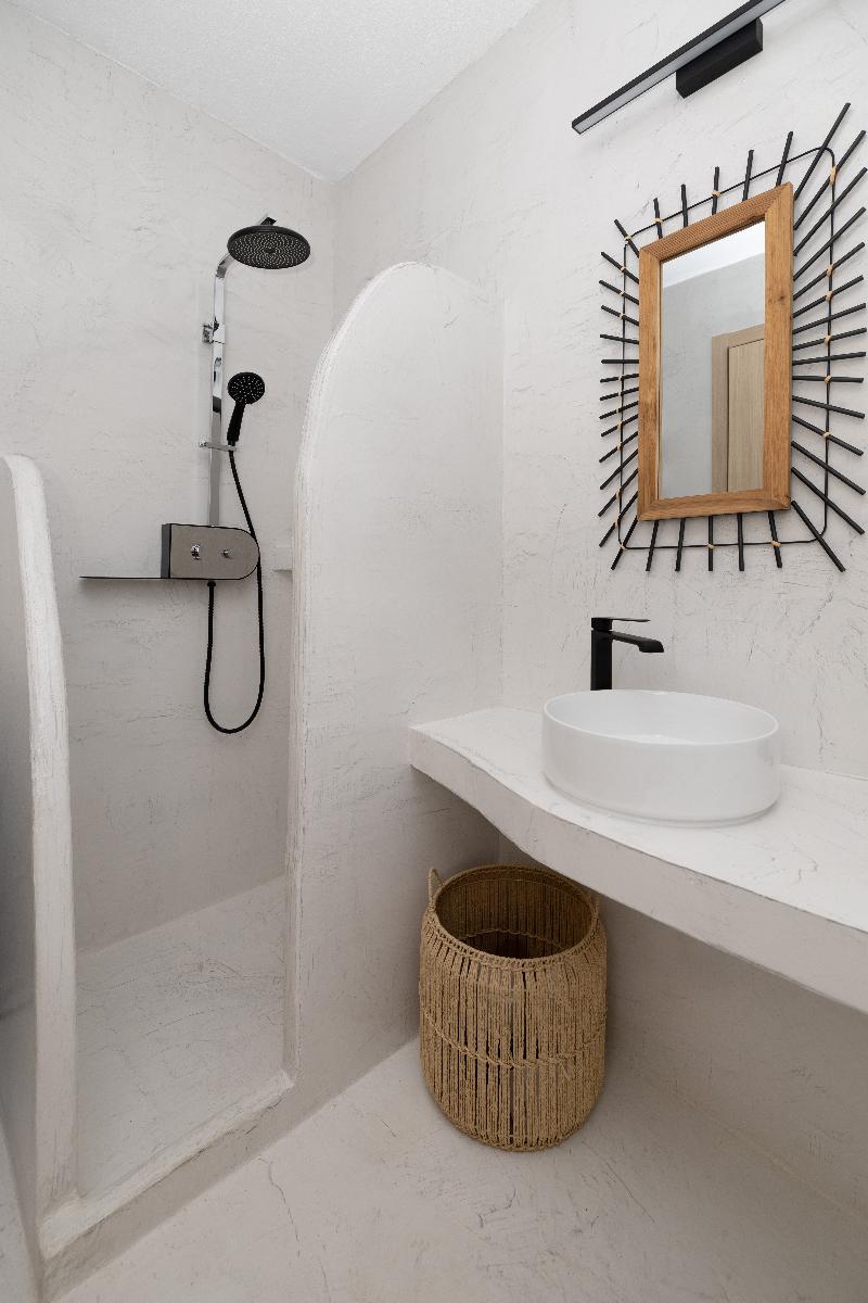 Flamingo View Suites & Villas image