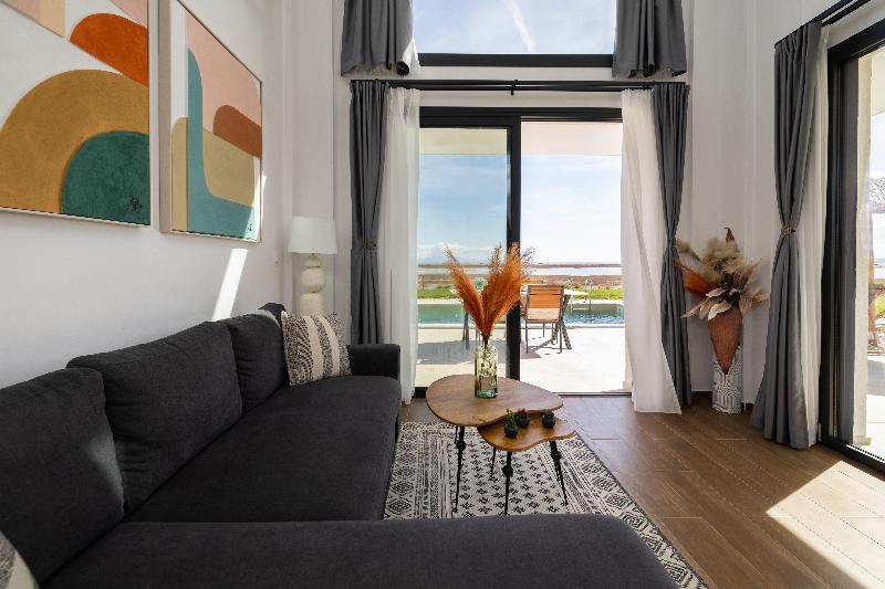 Flamingo View Suites & Villas image