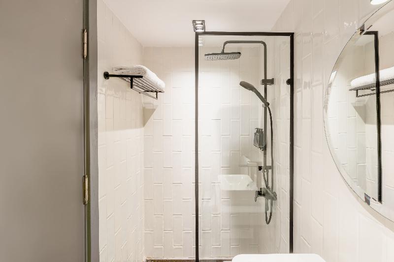 Studio Apartments Downtown Cairo Ouzonian House image