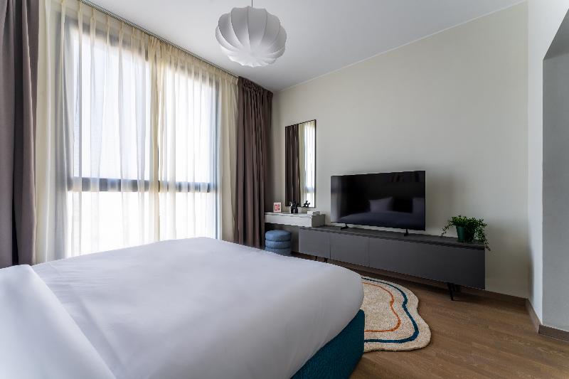 Brassbell Sheikh Zayed Aeon Towers image