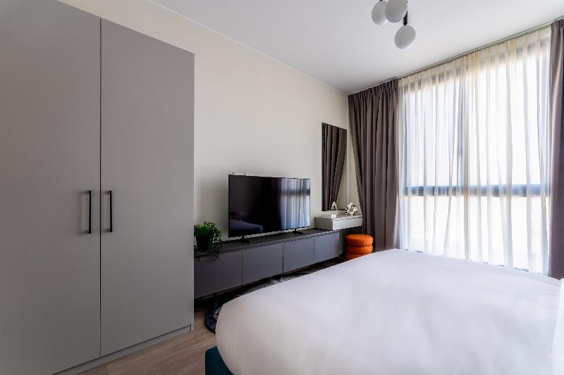 Brassbell Sheikh Zayed Aeon Towers image