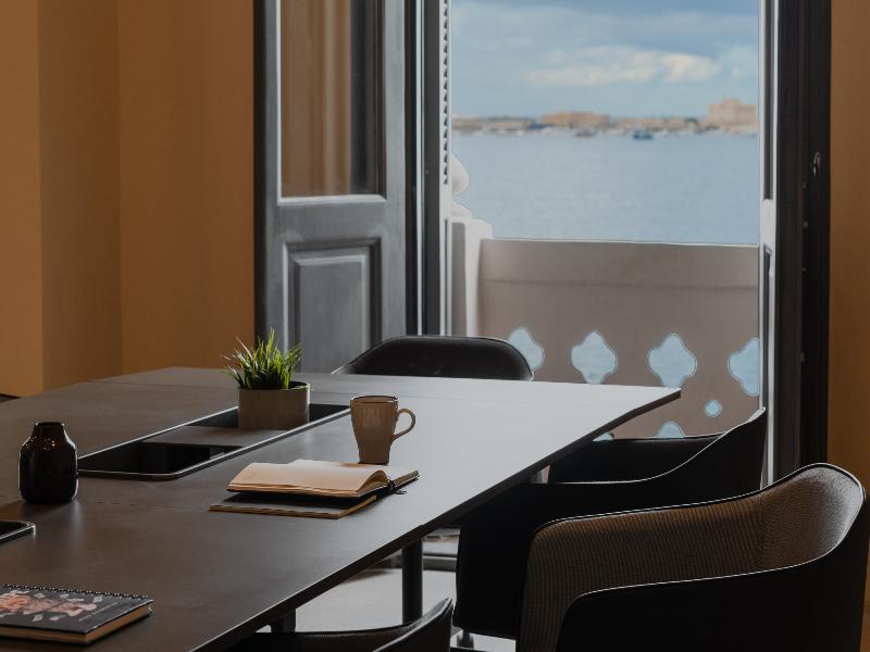 Grey Studio Apartments Corniche Alexandria image