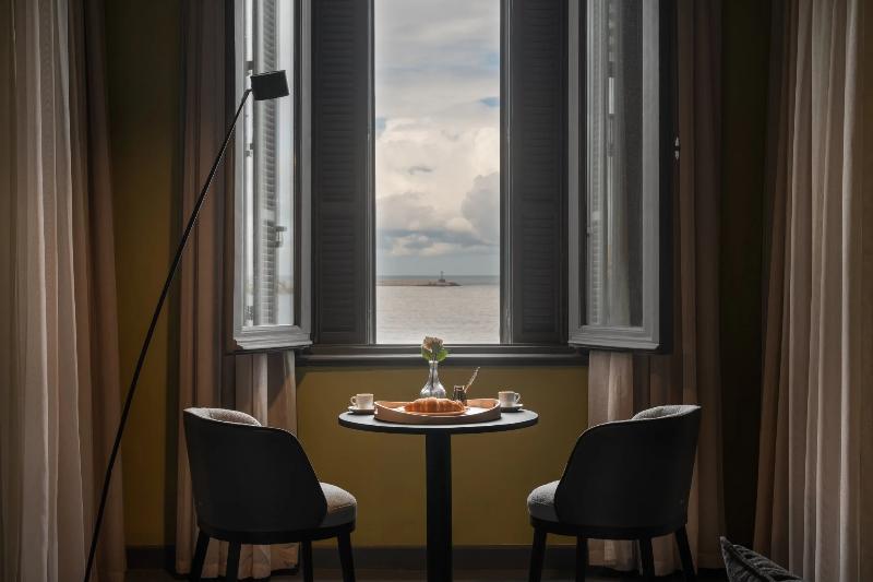 Grey Studio Apartments Corniche Alexandria image