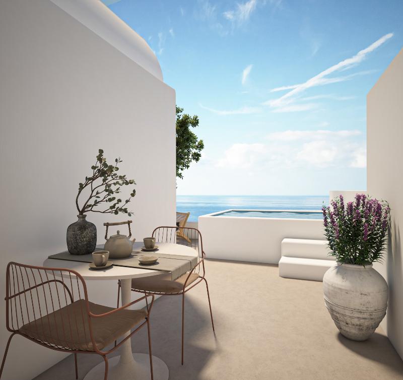 You And Me Suites Oia image