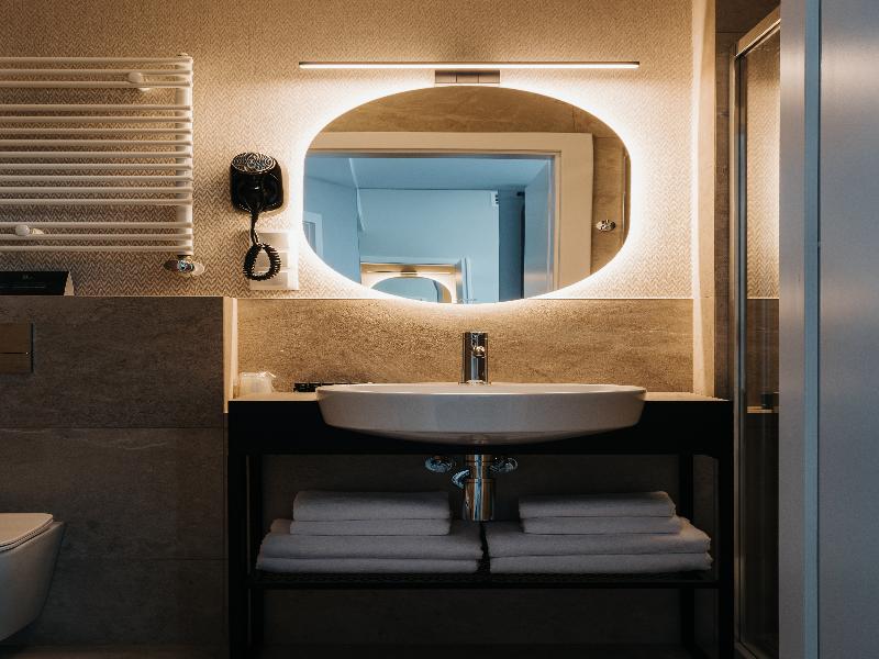 Hotel M4 Boutique image