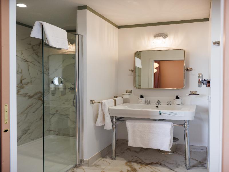 Villa Edmond - Maison Blanche Bièvres image