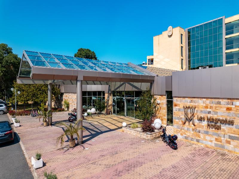 Les Magnolias Hotel image