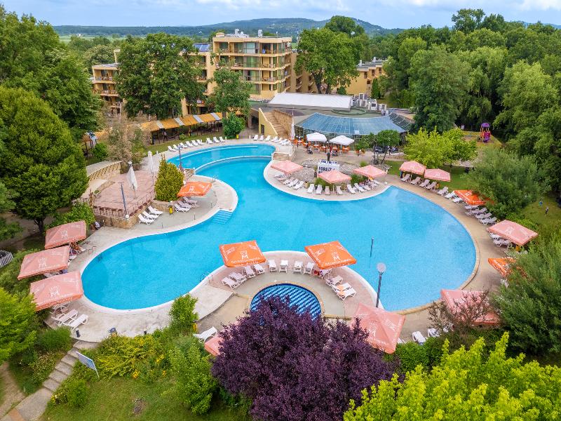 Les Magnolias Hotel image