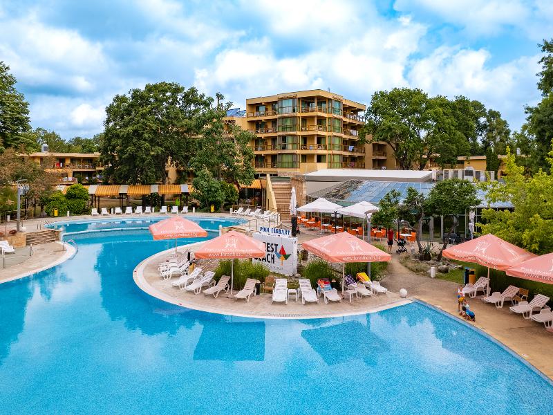 Les Magnolias Hotel image