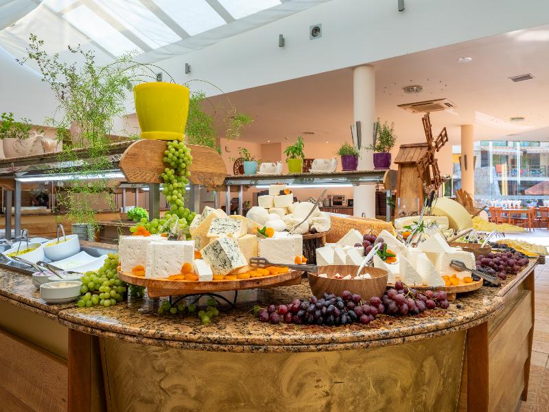 Les Magnolias Hotel image