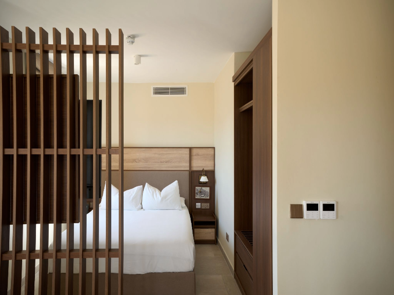 Quaint Signature Suite