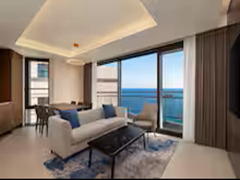 SUITE EXECUTIVE