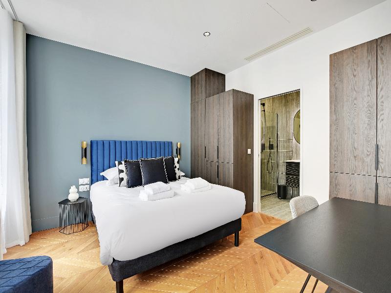 Libere Paris Haussmann image