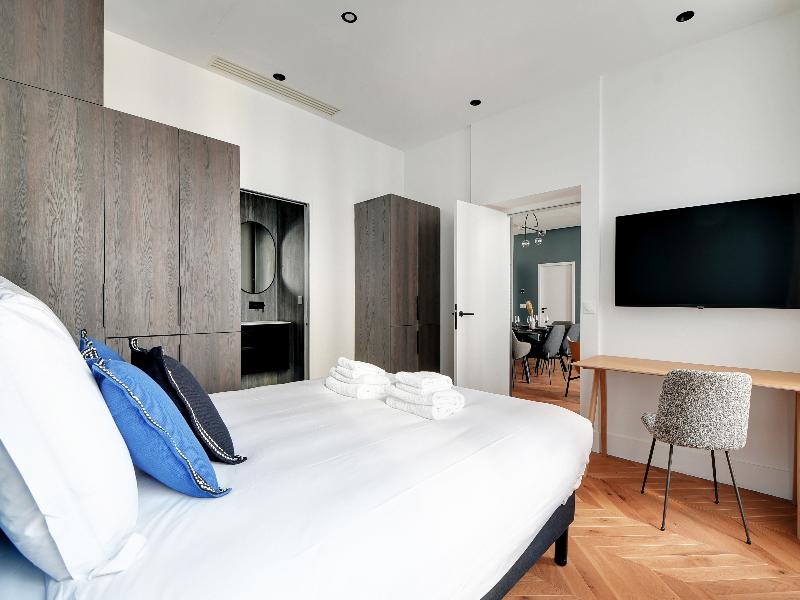 Libere Paris Haussmann image