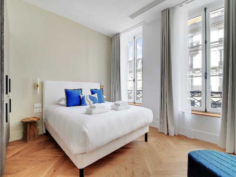 Libere Paris Haussmann image