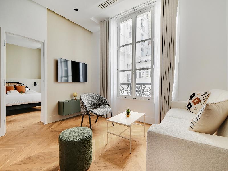 Libere Paris Haussmann image