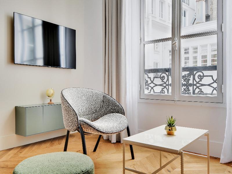 Libere Paris Haussmann image