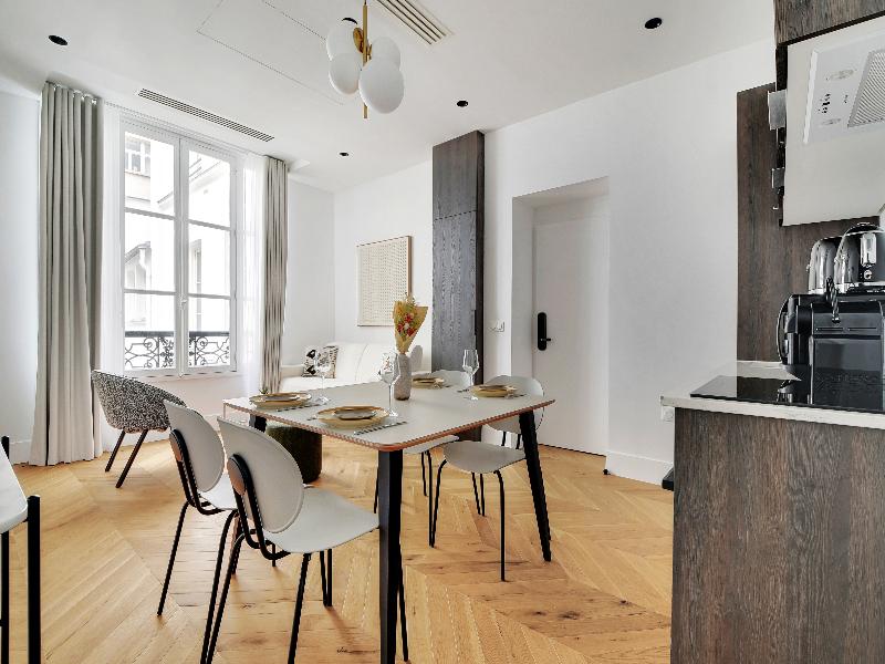 Libere Paris Haussmann image