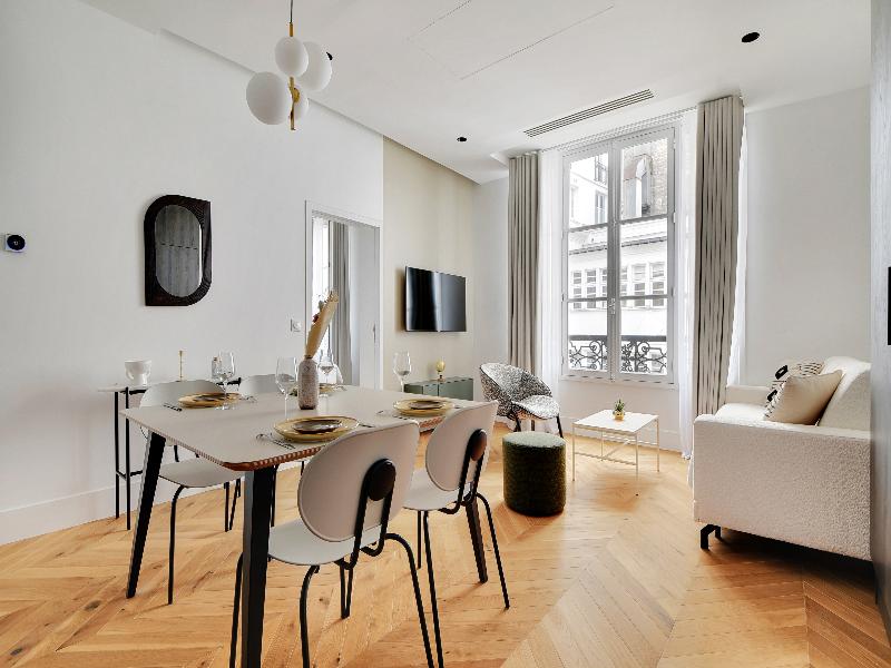 Libere Paris Haussmann image