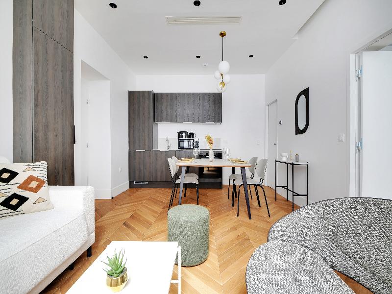 Libere Paris Haussmann image