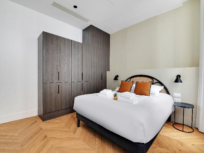Libere Paris Haussmann image