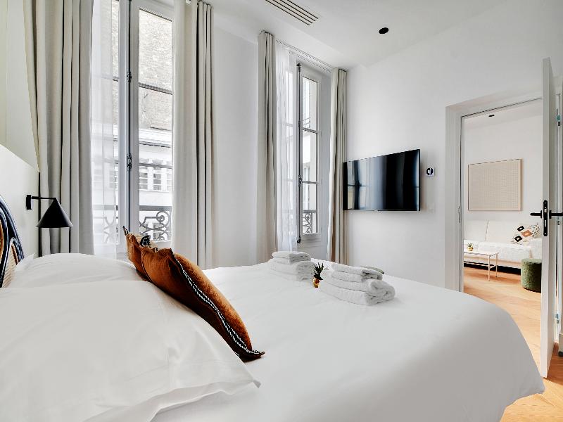 Libere Paris Haussmann image