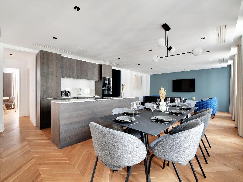 Libere Paris Haussmann image