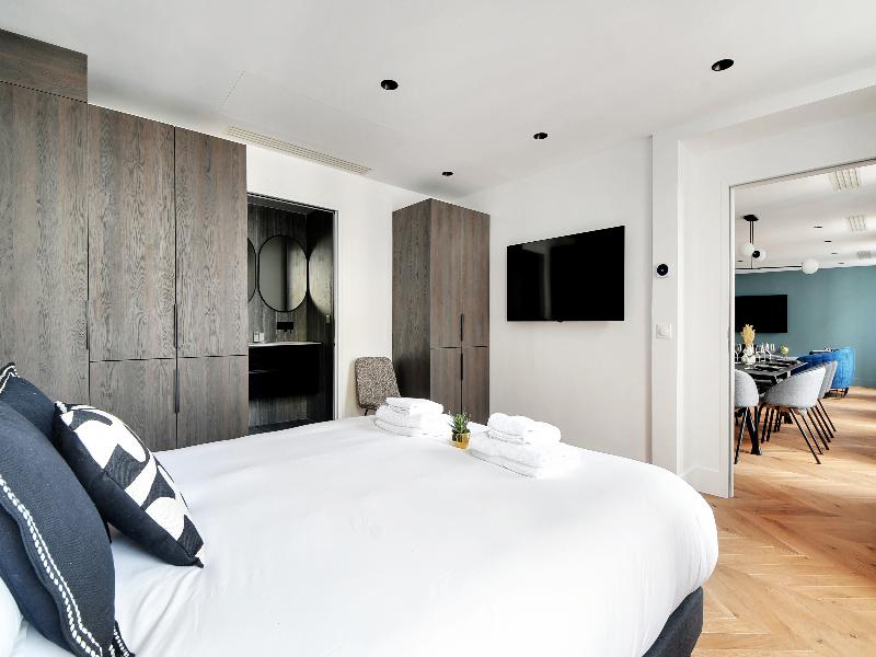 Libere Paris Haussmann image