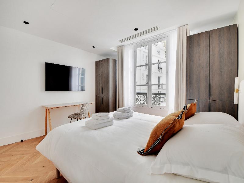 Libere Paris Haussmann image