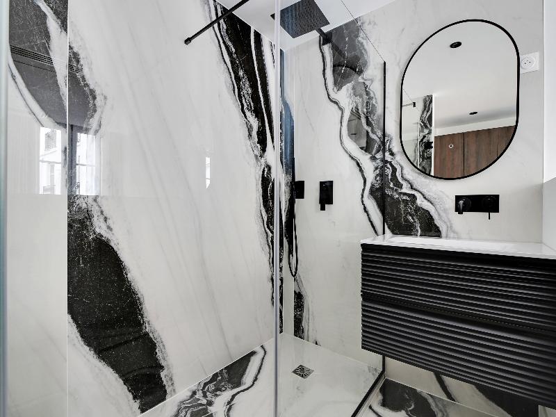 Libere Paris Haussmann image