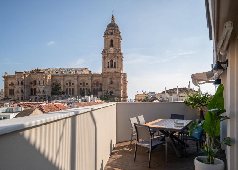 Libere Malaga Plaza Del Siglo image