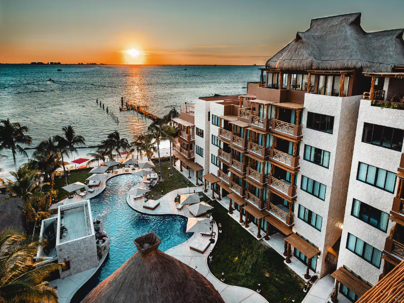 Esplendor By Wyndham Isla Mujeres All Inclusive image