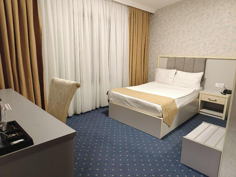 Alis Hotel Baku image