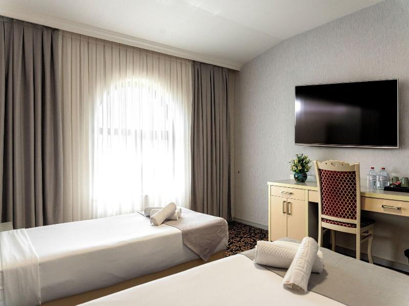 Alis Hotel Baku image