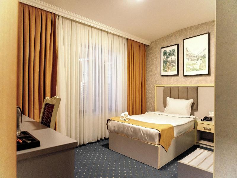 Alis Hotel Baku image