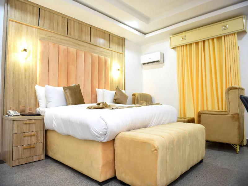 Immaculate Excellence Luxury Hotel image
